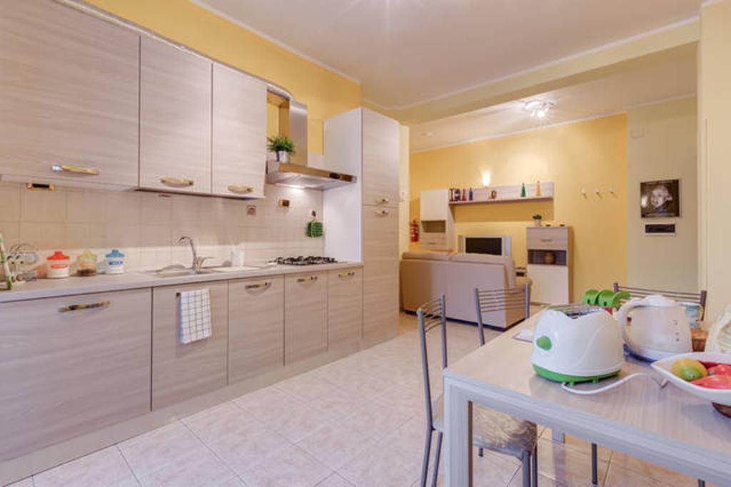 Appartement Pirhouse à Rome Chambre photo